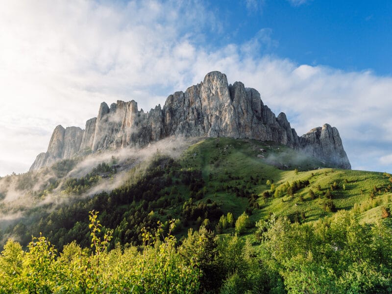 Natural,Park,Bolshoy,Tkhach,Mount,With,Fog,,Sky,And,Sunlight.